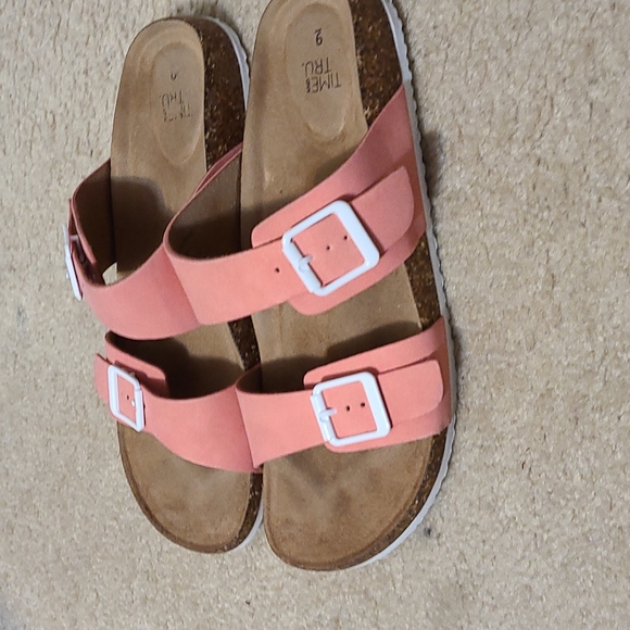 Accessories - Picture 2 of 4